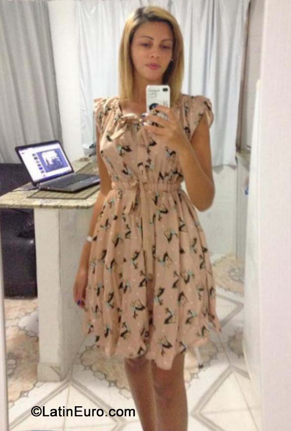 Date this hot Brazil girl PrisBrasilRio from Rio De Janeiro BR8895