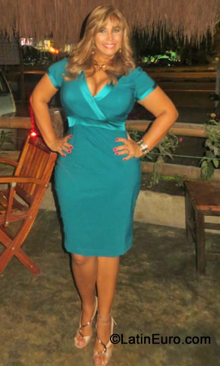 Date this sultry Colombia girl Olga from Cali CO15581