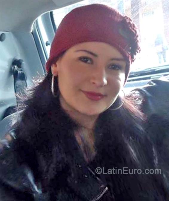 Date this fun Colombia girl GIANA from Bogota CO15606