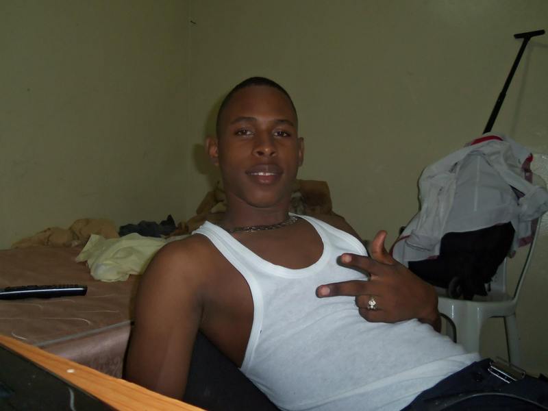 Date this fun Dominican Republic man Ruddy from Santo Domingo DO19805