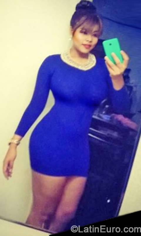 Date this tall Honduras girl Nayeli rivera from San Pedro Sula HN1174