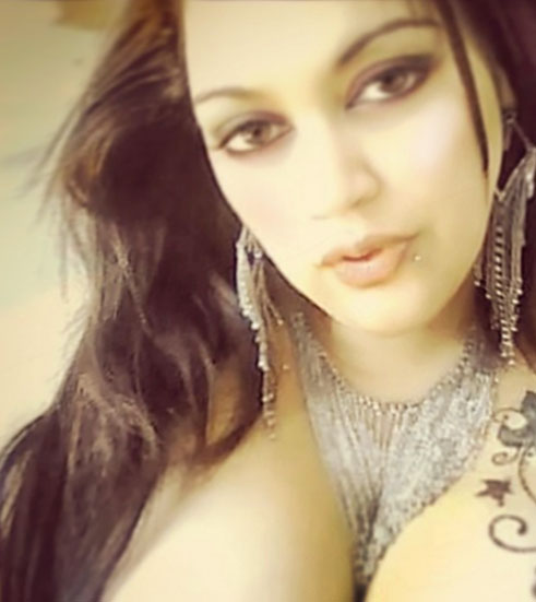 Date this sultry France girl Laila from Paris FR235