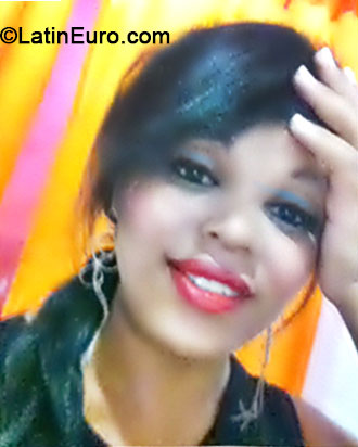 Date this sensual Brazil girl Janaina from Joao Pessoa BR8960