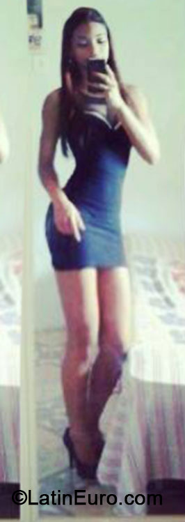 Date this young Brazil girl Michely from Belo Horizonte BR8962