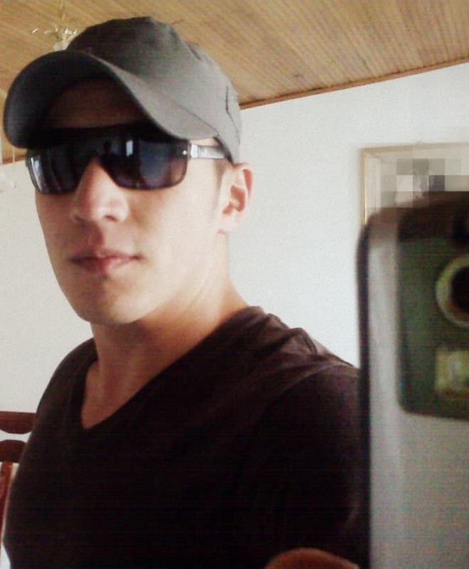 Date this georgeous Colombia man Harrison from Medellin CO16066