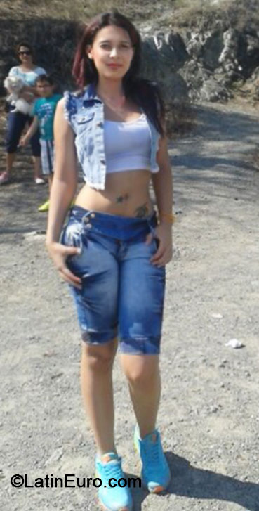 Date this hot Colombia girl Mariana from Medellin CO16086