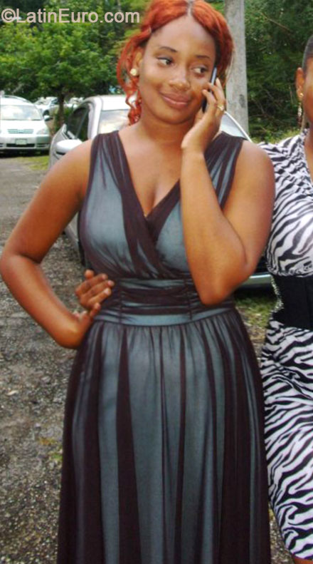Date this sensual Jamaica girl Shavay from Mandeville JM1836