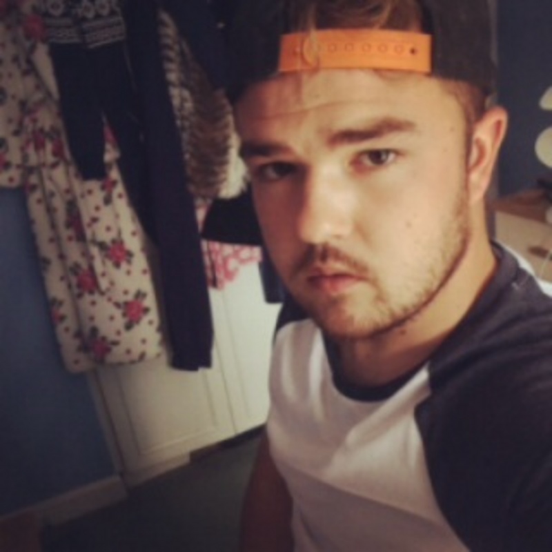 Date this young United Kingdom man Luis12346 from London GB771