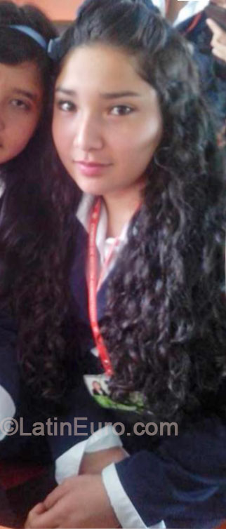 Date this happy Colombia girl Karoll from Bogota CO16266