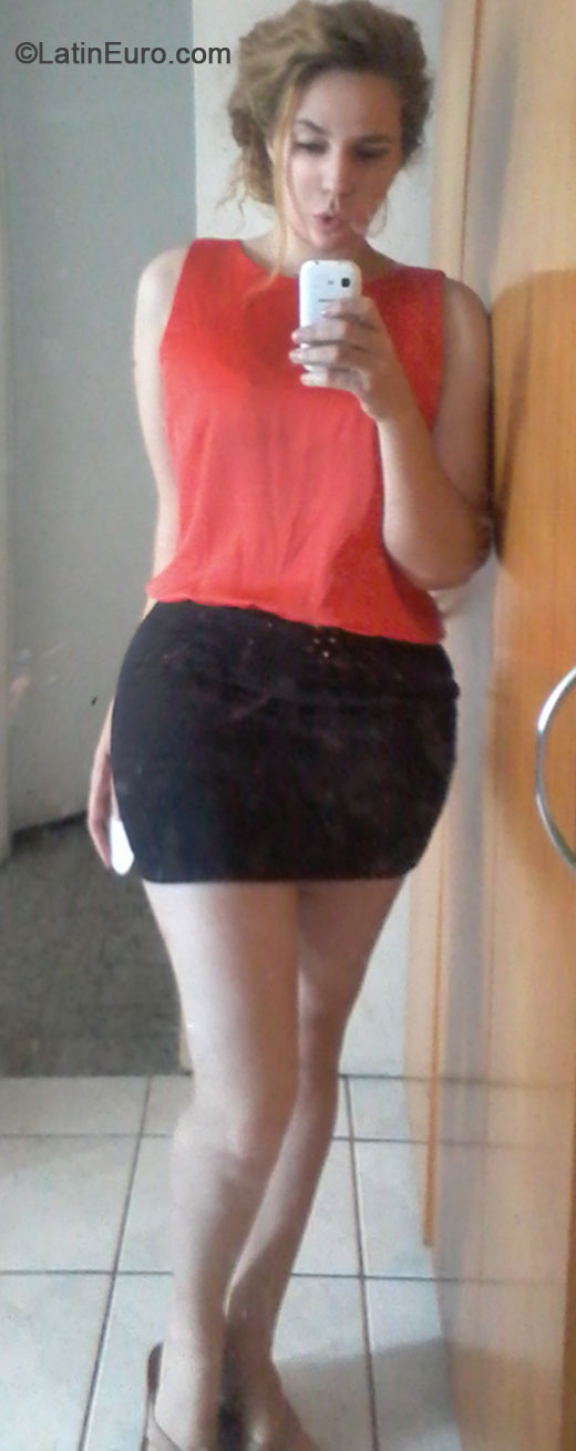 Date this beautiful Brazil girl Julia from Fortaleza BR9410