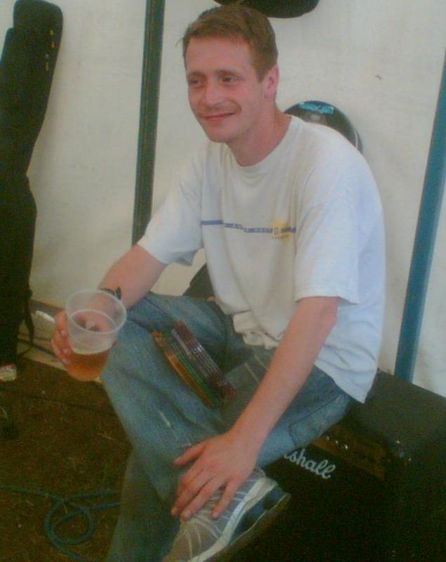 Date this happy United Kingdom man Bruvgra from Kent GB775