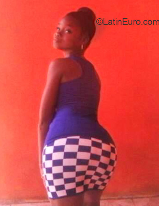 Date this gorgeous Jamaica girl Anisha from Kingston JM2149