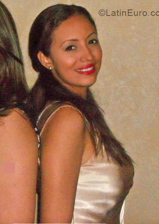 Date this georgeous Panama girl Heylin from Panama City PA483