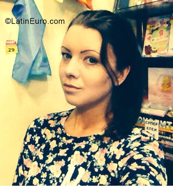 Date this good-looking Germany girl Jana1w3 from Berlin DE358