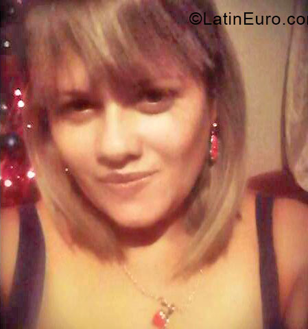 Date this happy Honduras girl Cynthia from La Ceiba HN1293
