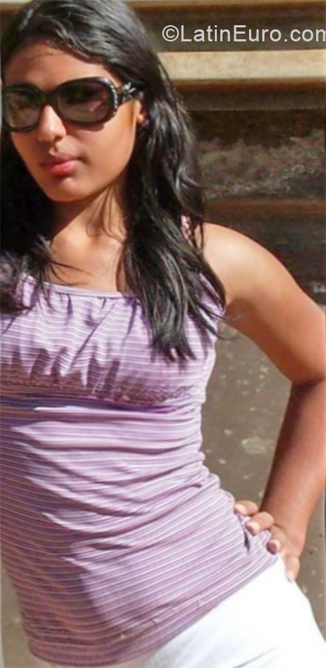 Date this georgeous Brazil girl Nubia from Sao Paulo BR9126