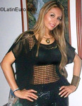 attractive Colombia girl Zully from Medellin CO17250