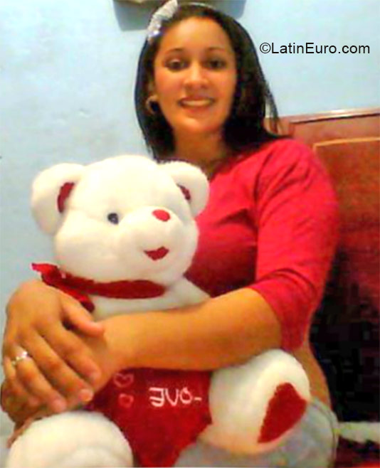 Date this sultry Colombia girl Yuli from Barranquilla CO16745