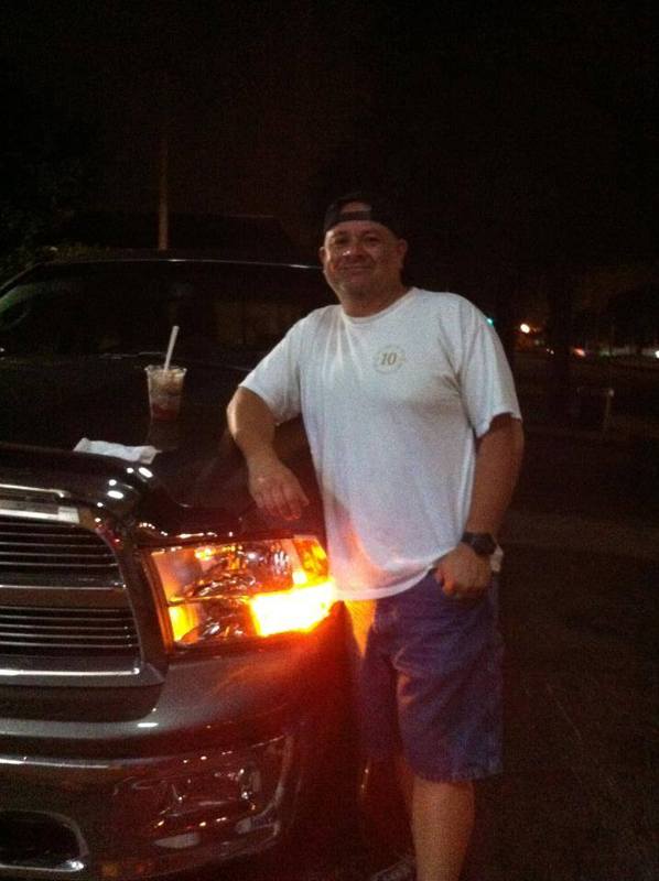 Date this young United States man Robe45 from Miami US15766