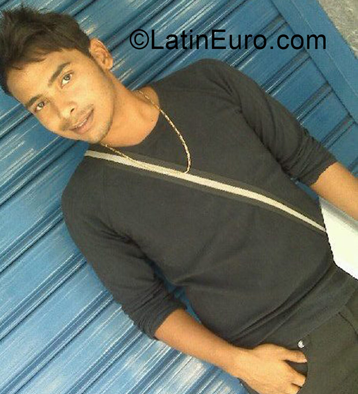 Date this passionate Venezuela man Karlos from Maracay VE371