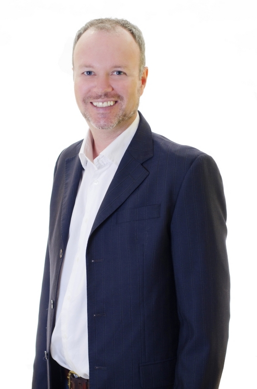 Date this beautiful United States man Ezejm from Miami US15800