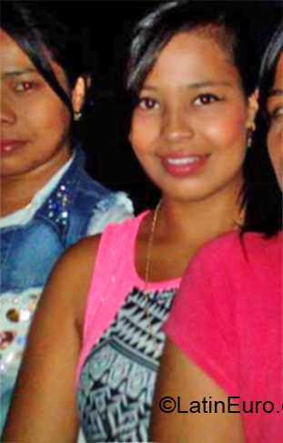 Date this good-looking Colombia girl Gloria from Tulua CO16837