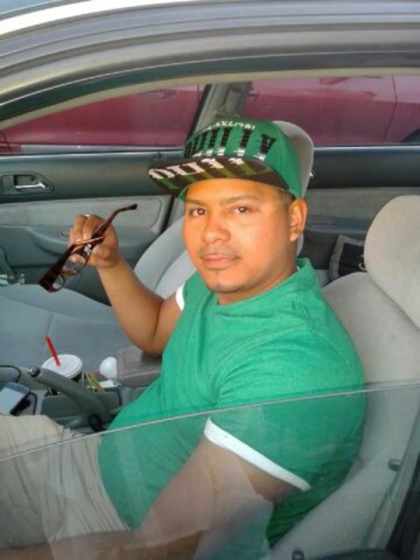 Date this fun United States man Bucando from Philadelphia US15830