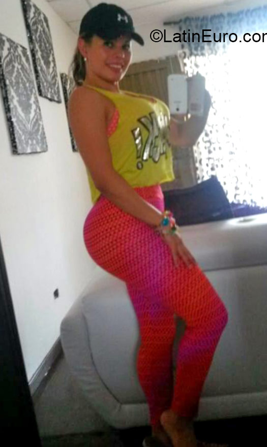 Date this fun Spain girl STEPHANIA from barcelona ES655