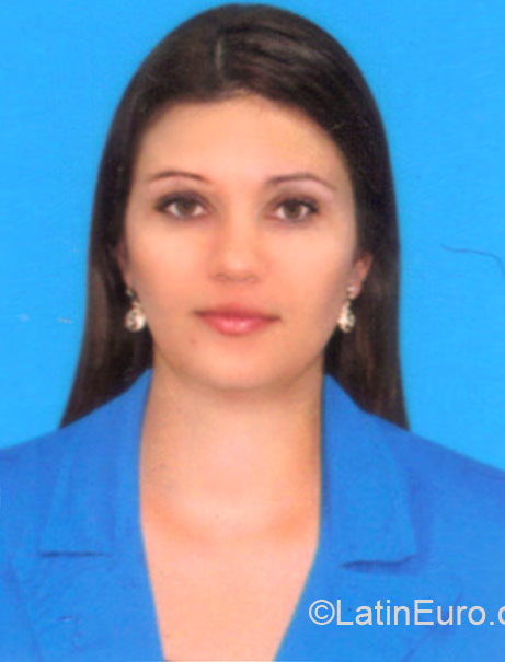 Date this beautiful Colombia girl Karen from Cali CO16957