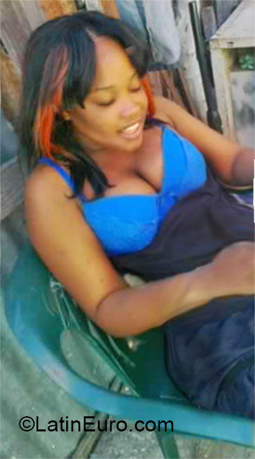 Date this athletic Jamaica girl Tatiana from Kingston JM1958