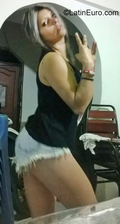 Date this young Colombia girl Marisol from Ibague CO17898