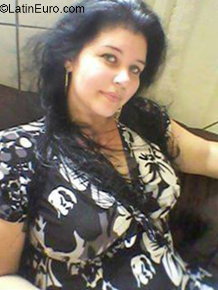 Date this fun Brazil girl Luciana from Criciuma BR9251