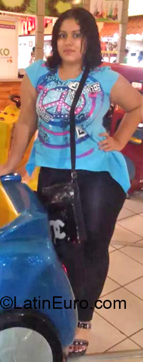 Date this passionate Honduras girl Selena from La Ceiba HN1492