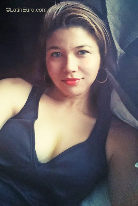Date this attractive Colombia girl Olga from Medellin CO17176