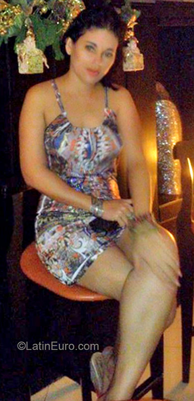 Date this hot Panama girl Elkys from Panama City PA584