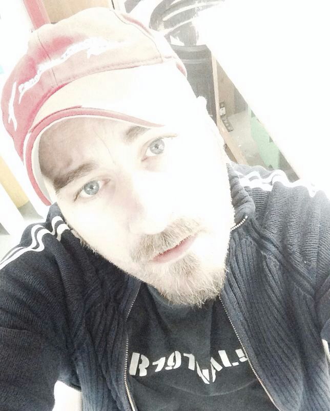 Date this fun United Kingdom man Steve from Brighton GB803