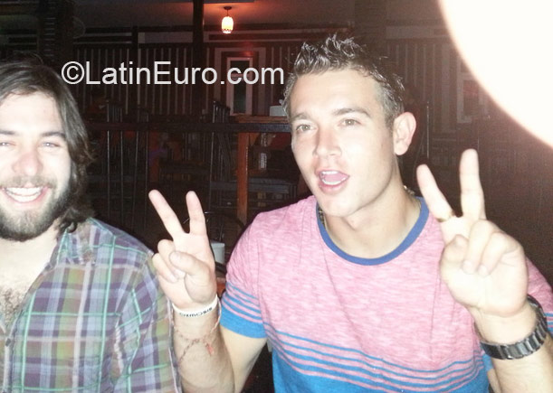 Date this tall Australia man Timba from Melbourne AU279