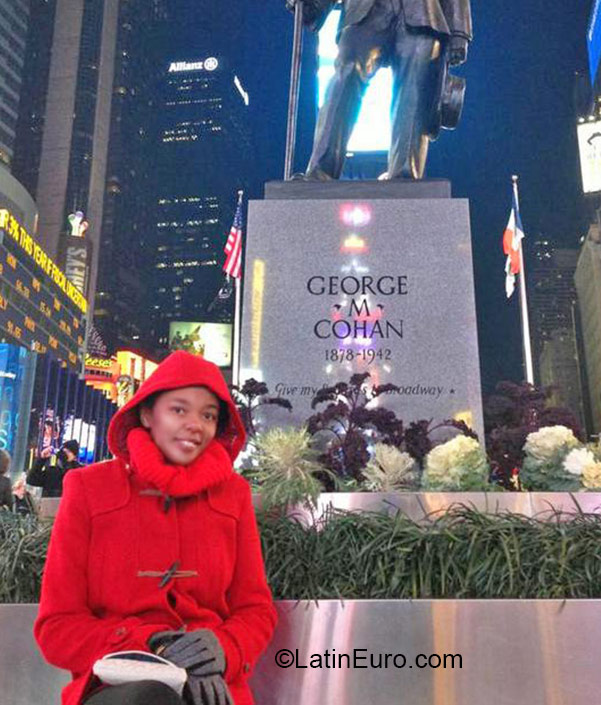 Date this cute Brazil girl Isabel from Rio de janeiro BR9316