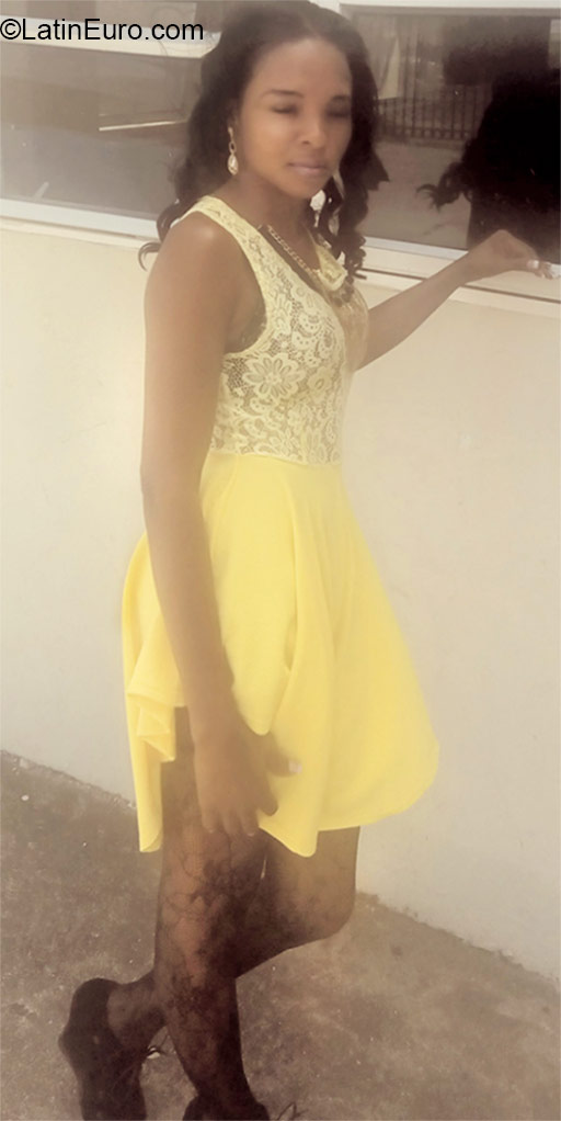 Date this happy Jamaica girl Tamisha from Kingston JM2085