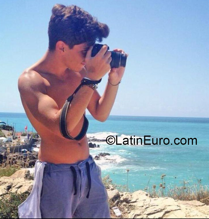 Date this exotic United States man Leo from New York US16180