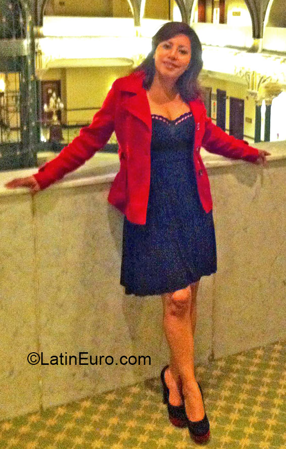Date this foxy Mexico girl Mary from Mexico City MX1422