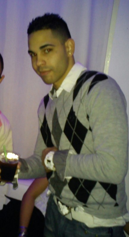 Date this sultry United States man Omar from Waterbury US16226