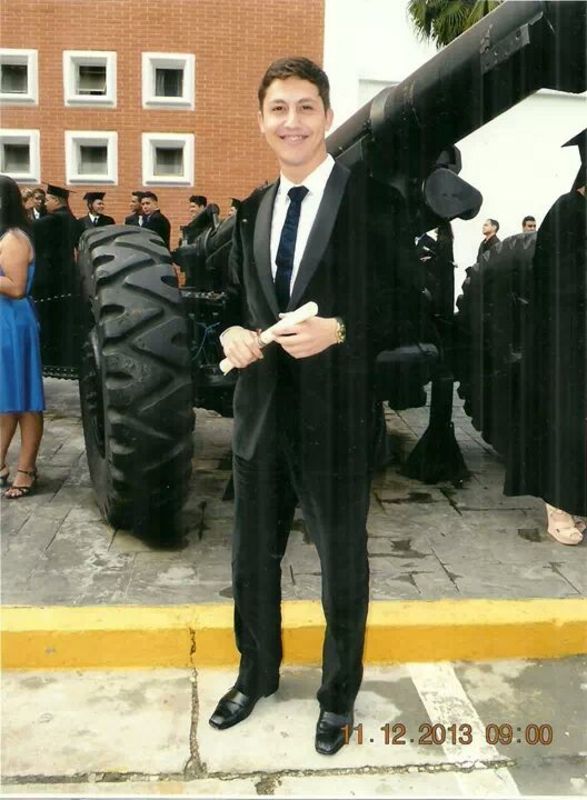 Date this pretty Venezuela man Kenywest from Caracas VE535