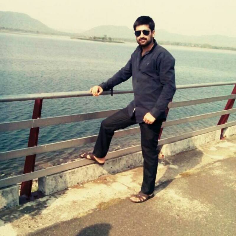 Date this good-looking United States man Verma from California US16242