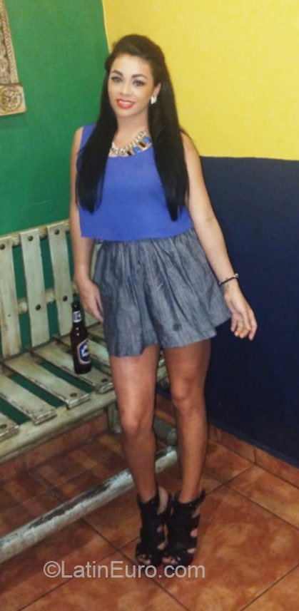 Date this hot Honduras girl Carolina from Tegucigalpa HN1563