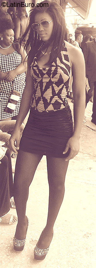 Date this delightful Jamaica girl Tanishia from Kingston JM2094