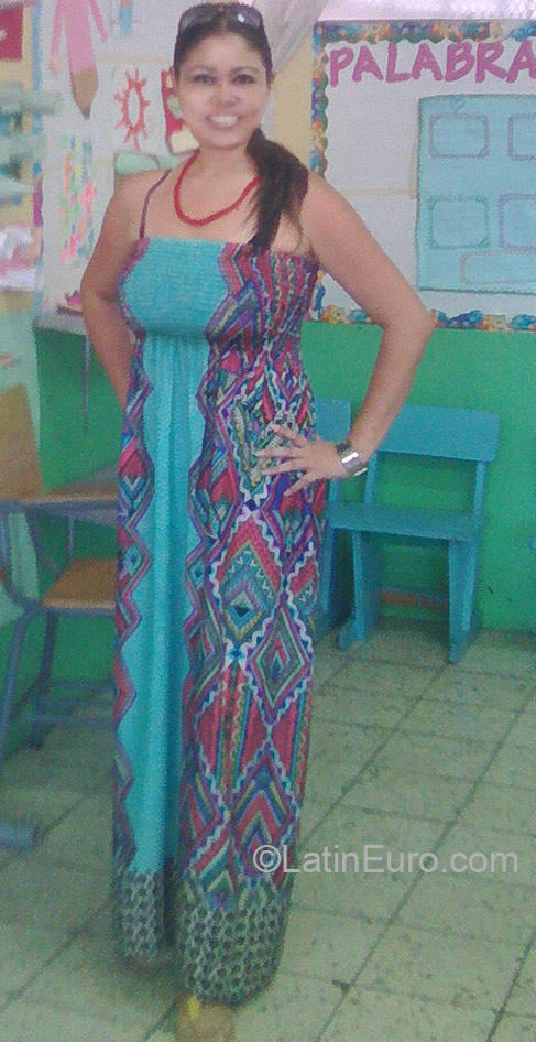 Date this athletic Honduras girl Karina from Tegucigalpa HN1899