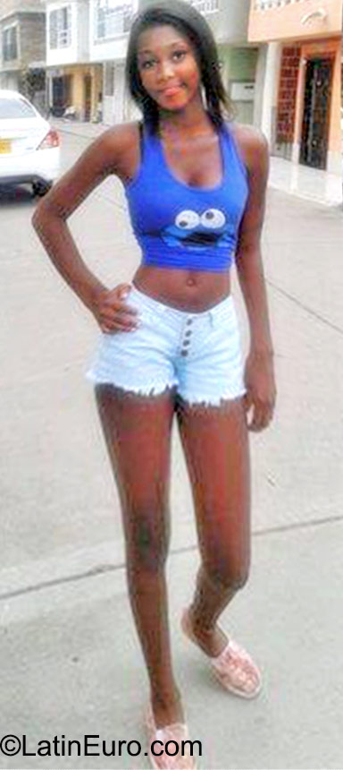 Date this lovely Colombia girl Alexandra from Medellin CO17835