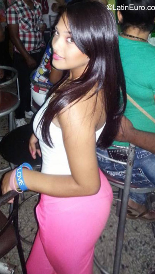 Date this cute Dominican Republic girl Yani from San Francisco De Macoris DO23010