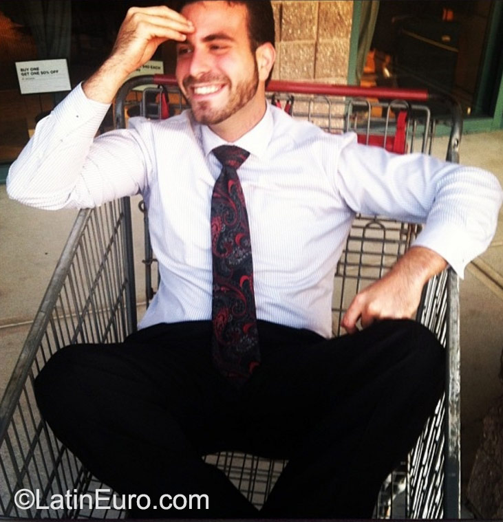 Date this lovely United States man Lazaro46 from Tampa US16409